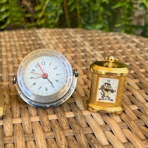 Warner Brothers Tasmanian Devil Brass desk travel clock